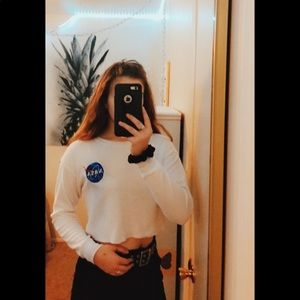 FOREVER 21 white nasa crop top size m